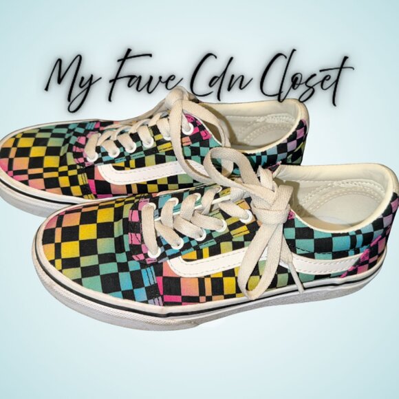 Like NEW Vans Rainbow Checkered Ward Sneakers Youth 2 - Picture 1 of 7